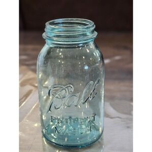 ANTIQUE VINTAGE BALL QUART  AQUA BLUE RARE PERFECT MASON JAR No Lid